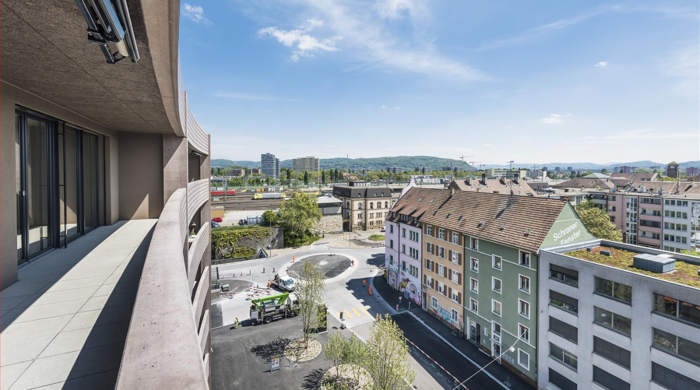 Sicht_ueber_die_Stadt_im_7_Stock